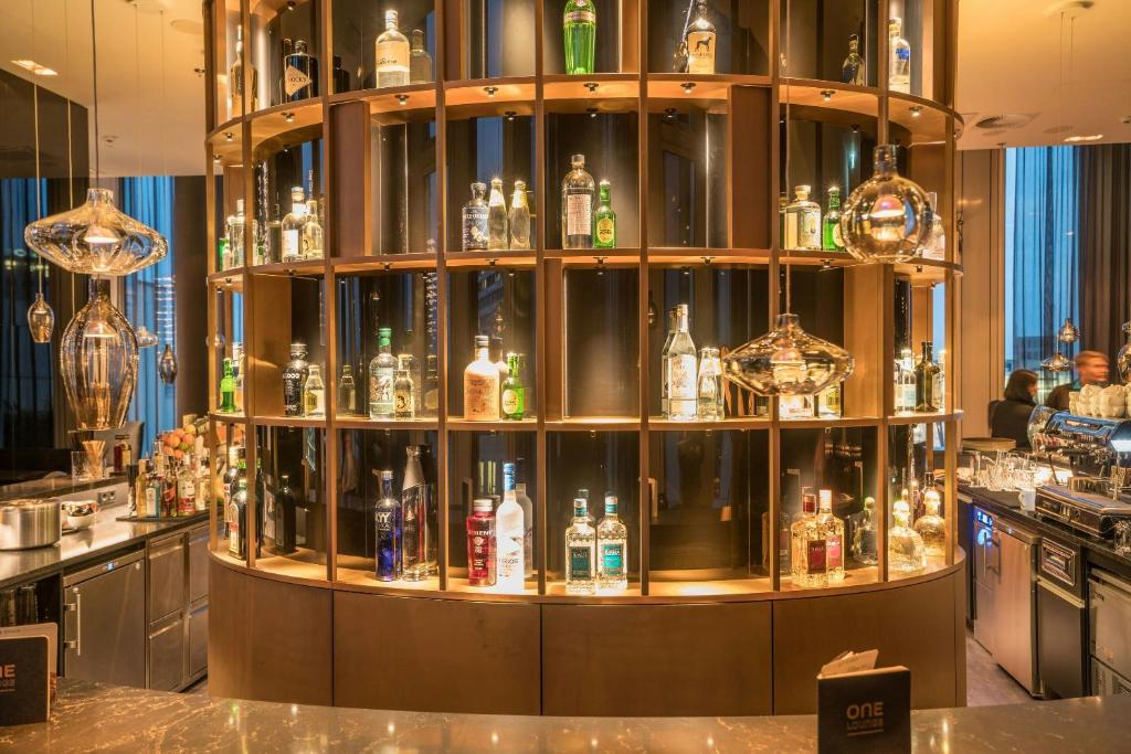 Motel One Berlin-Upper West - 19