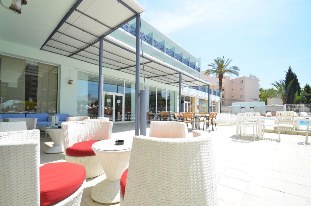 azuLine Hotel Pacific, Sant Antoni de Portmany – Güncel 2023 ...