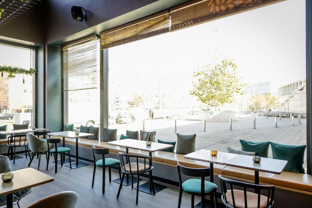 Motel One Wiesbaden photo