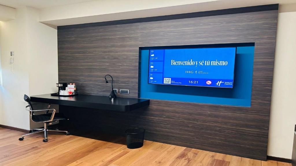 Holiday Inn Express Mexico Aeropuerto by IHG - Suite King