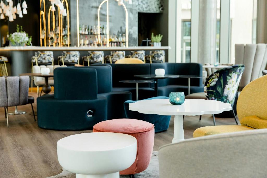 Motel One Dresden am Zwinger - 5