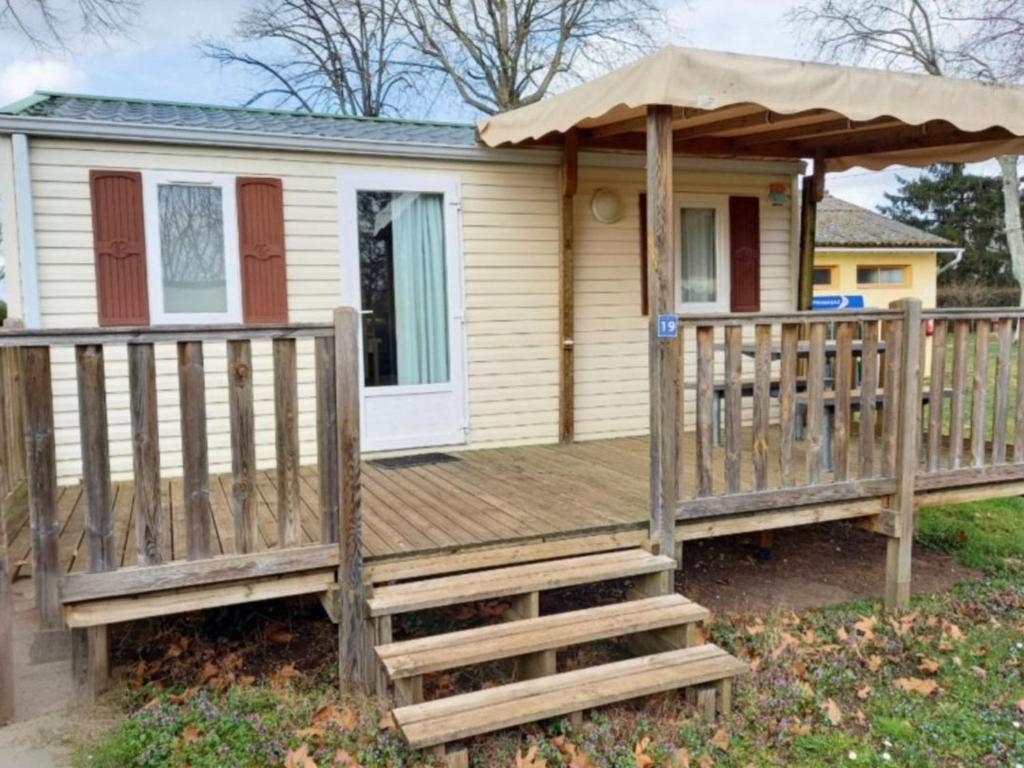 Mobil home confortable avec terrasse pour 4 personnes - API-1-52-1362
