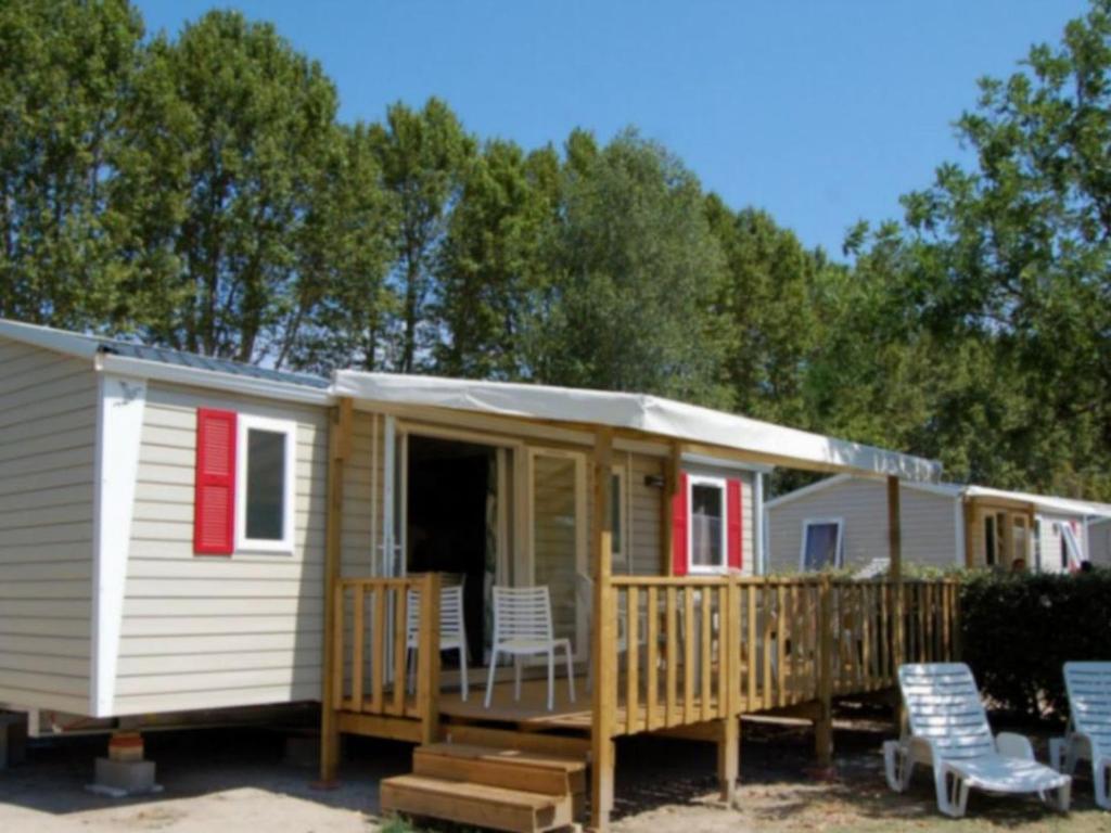 Mobil-home 3 chambres à Cavaillon avec terrasse - API-1-52-1388