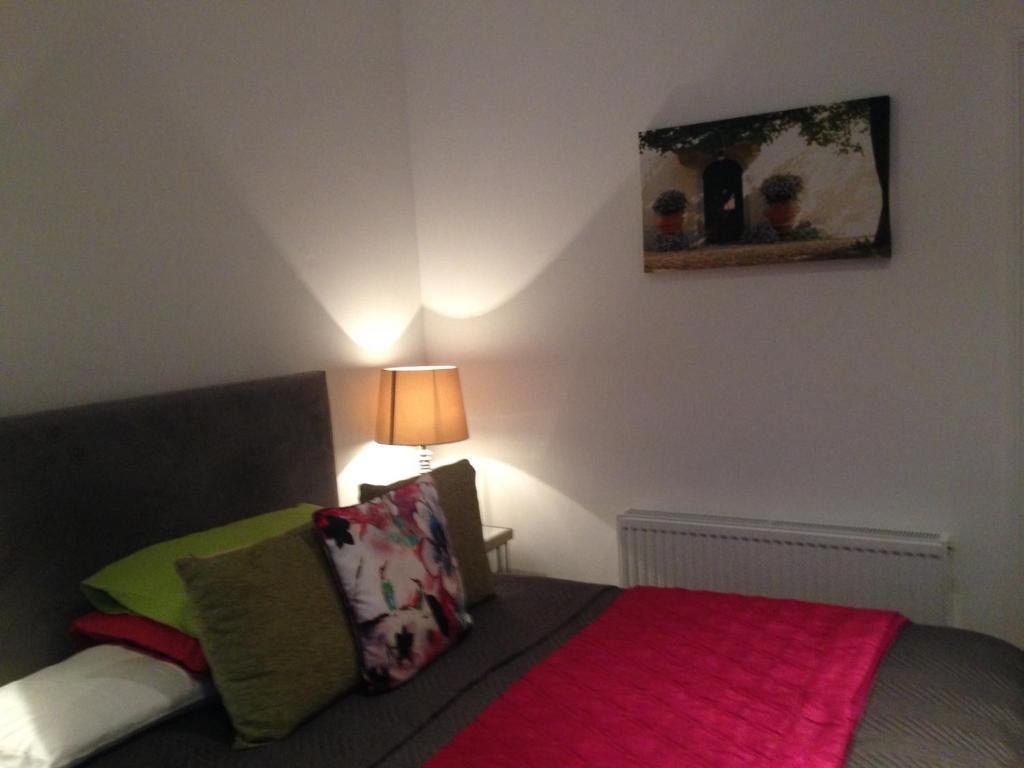 Postel nebo postele na pokoji v ubytování Hazelbrook Killarney