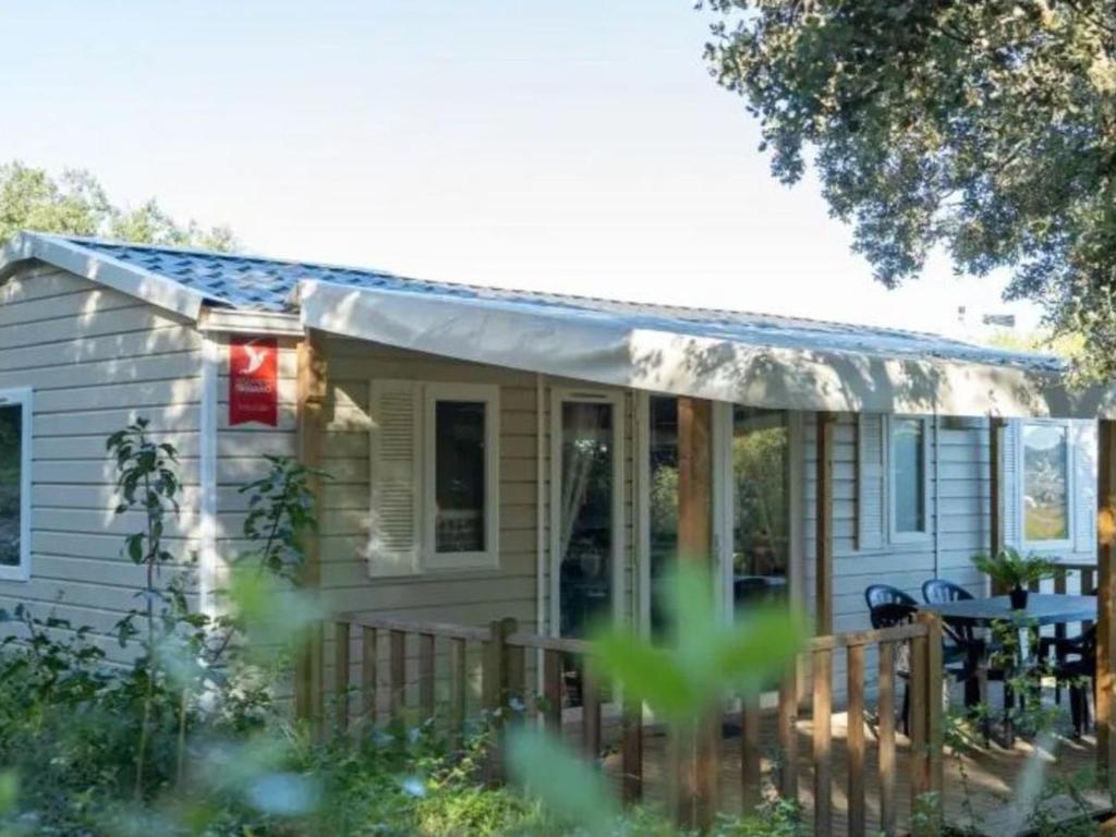 Mobil-home confortable à Calvisson pour 4 personnes - API-1-52-1628