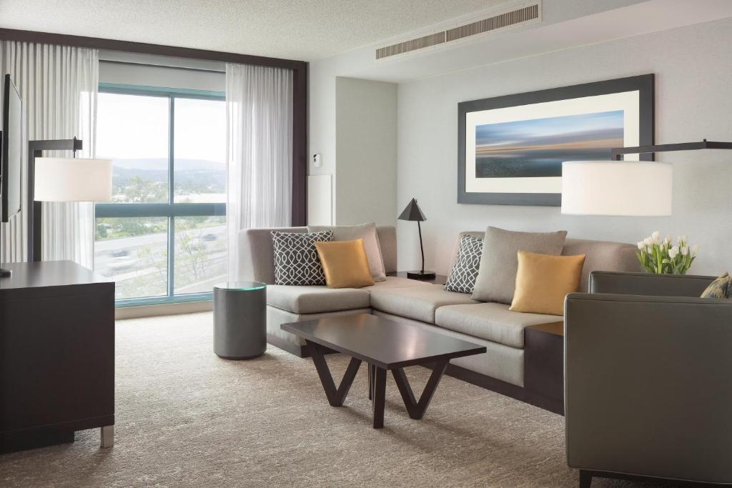 Hyatt Regency San Francisco Airport photo