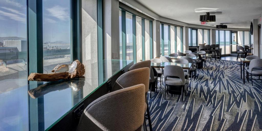 Hyatt Regency San Francisco Airport photo
