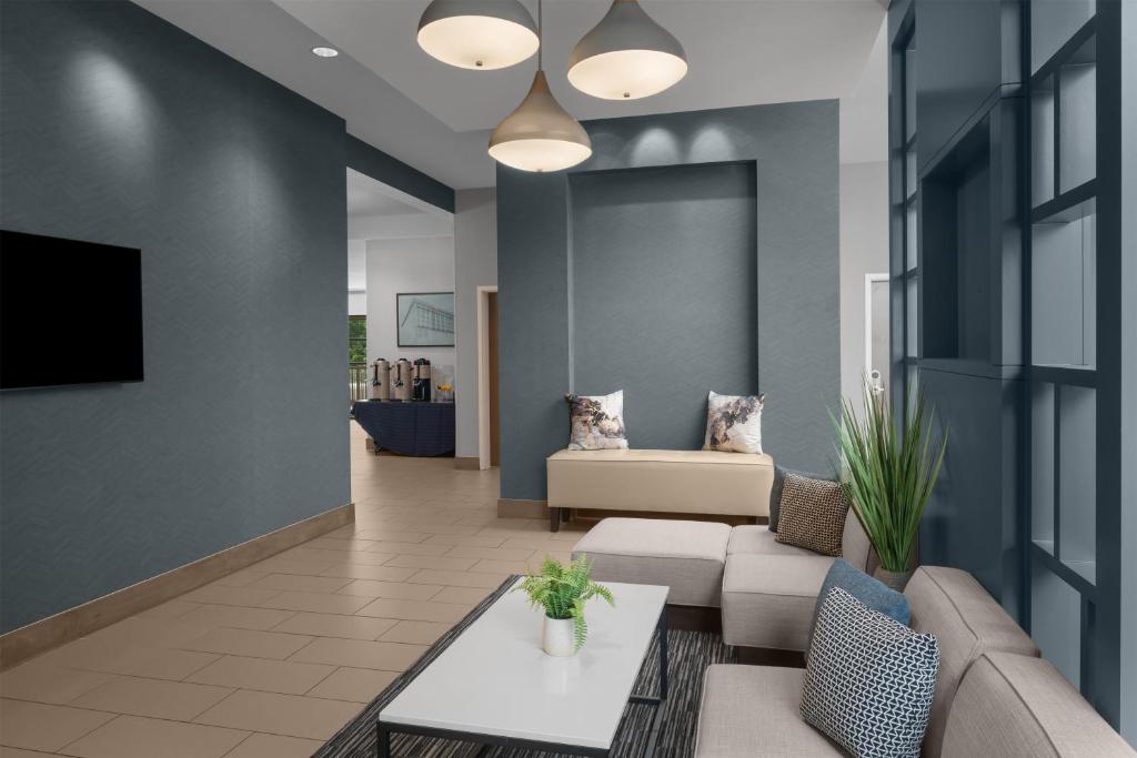 Hyatt House Pittsburgh-South Side photo