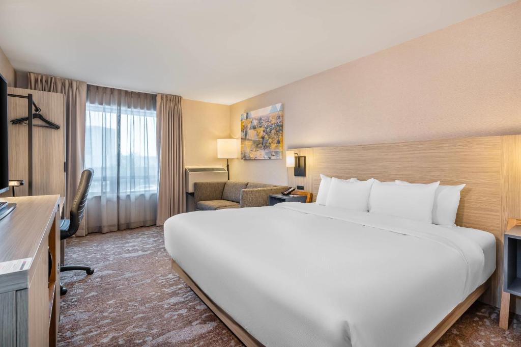Travel Proud Sustainability certification Comfort Inn Montreal - Laval - Highway 15 - 特大号床间 - 底楼