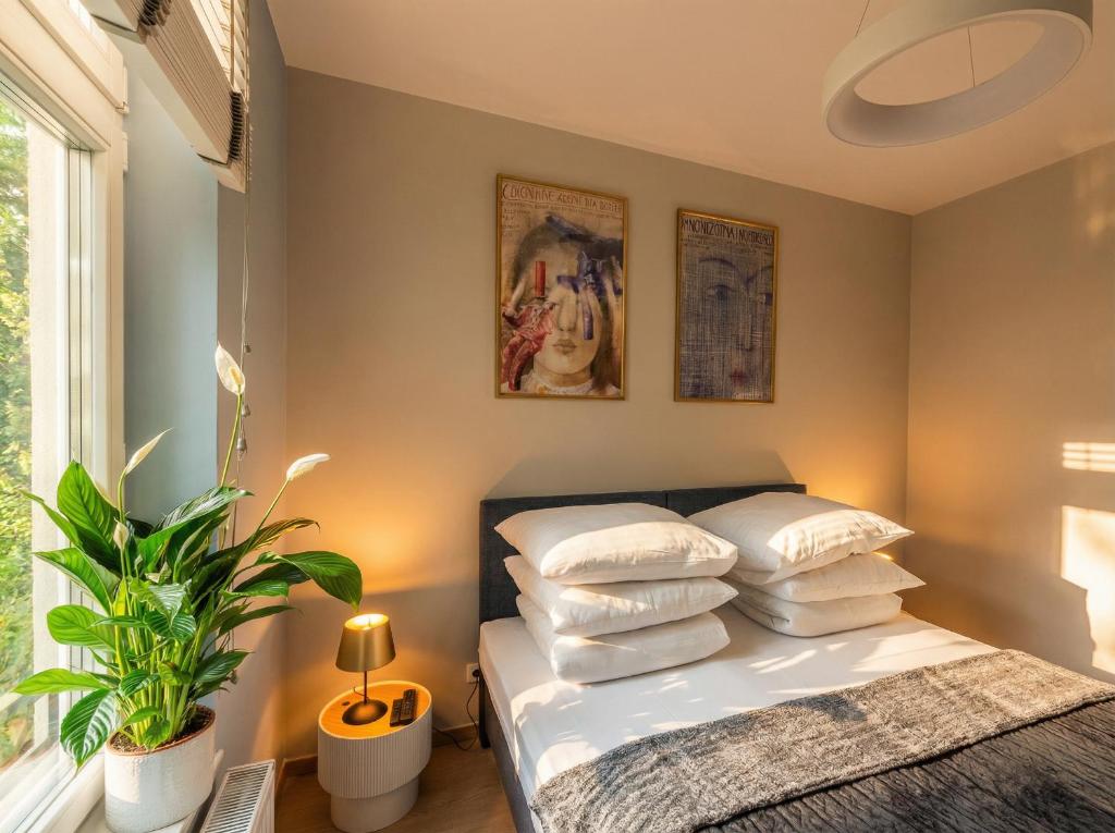 City Lights Mostowa 6 - 17