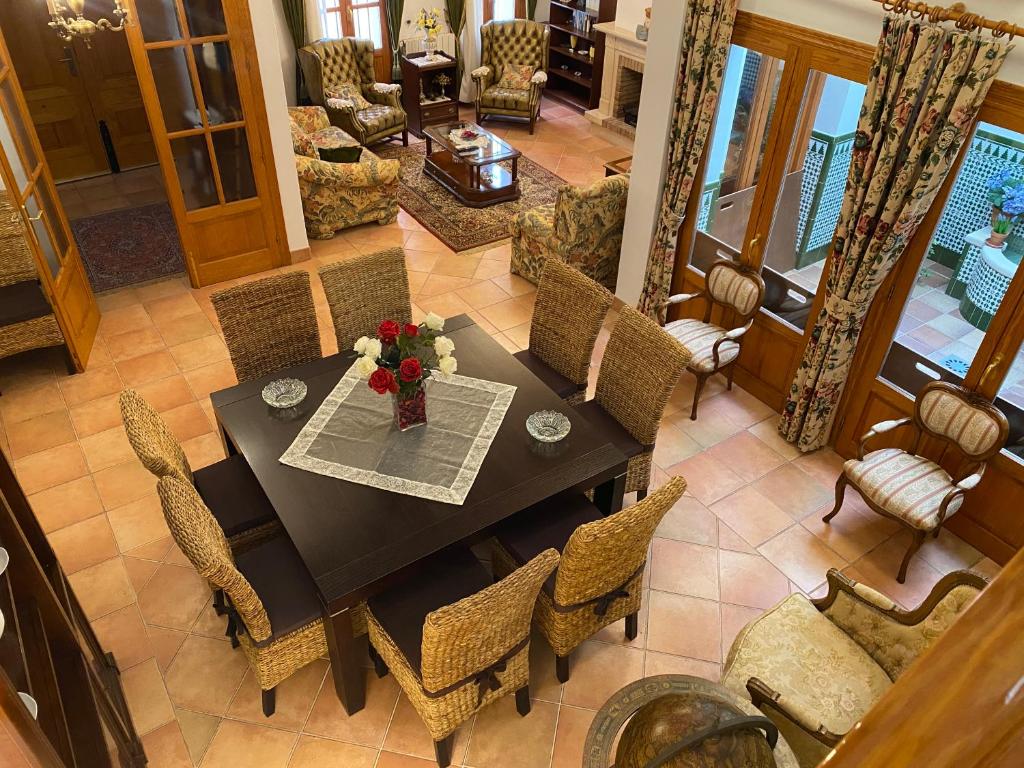 an overhead view of a dining room with a table and chairs at Casa Señorial Benissa in Benissa
