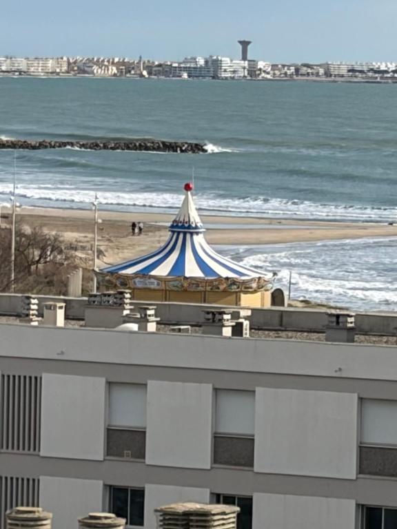 Petit nid cosy à 50 m des plages et des commerces