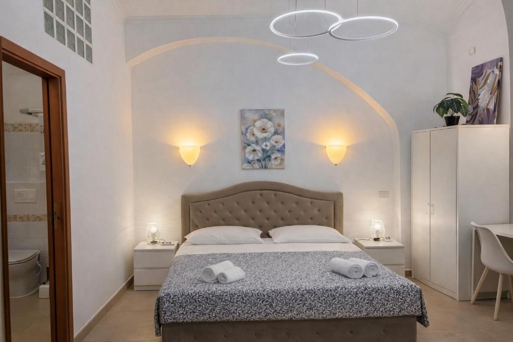 Colosseo Apartment 1 min Metro Vittorio Emanuele