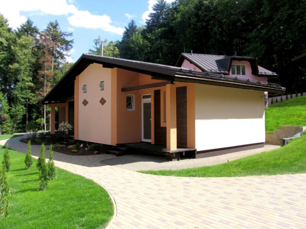 Budova, v ktorej sa apartmánový hotel nachádza