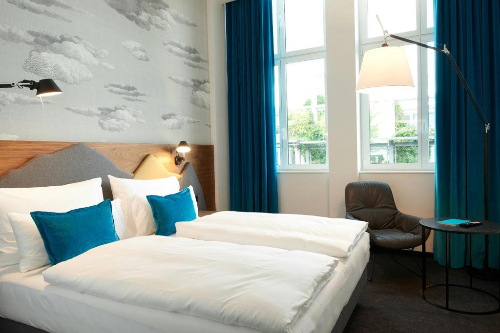 Motel One Zürich photo