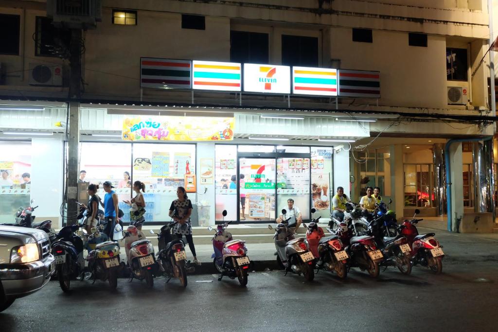 Tiya House Rooms & Cafe - Resim 15