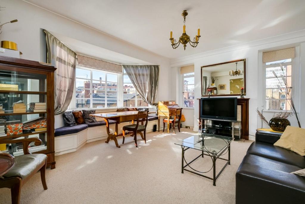 Executive Knightsbridge Apartment, London – Updated 2023 Prices