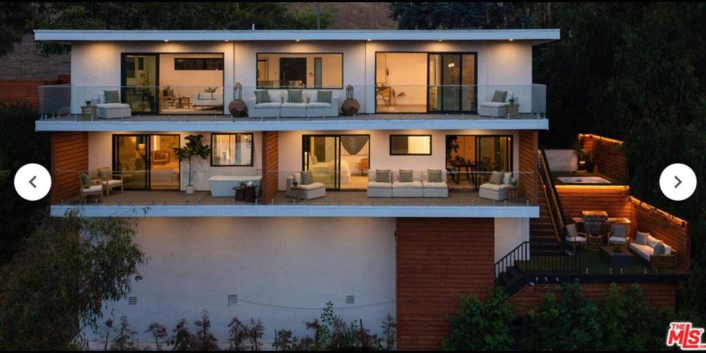 Stunning Views & Spa Luxury Hollywood Hills Oasis, Los Angeles (giá cập ...
