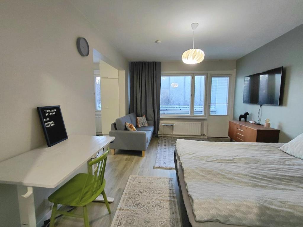 Cozy studio near the train station