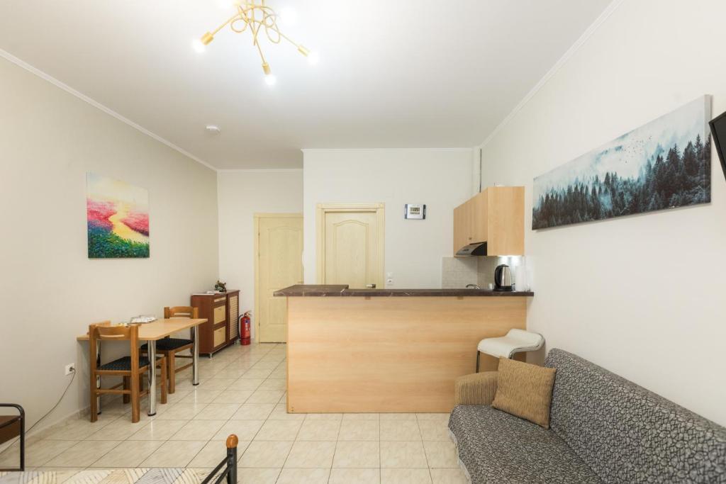 Central Cozy Apartment - 13