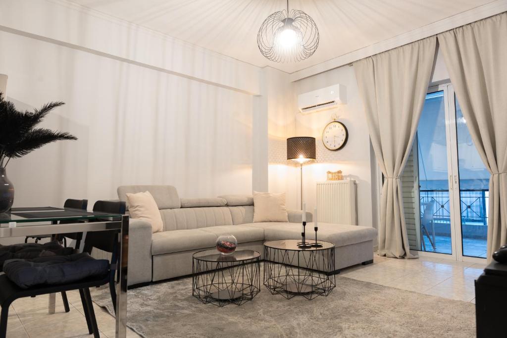 Acropolis luxury home