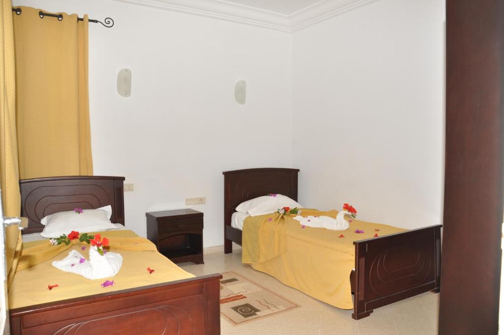 Menzel Dija - Senior Standing Apartment