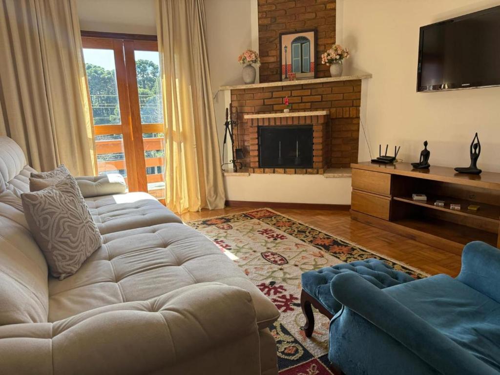 Apartamento Atalaia - 4 quartos - Lareira - Varanda com vista - 1km do centro