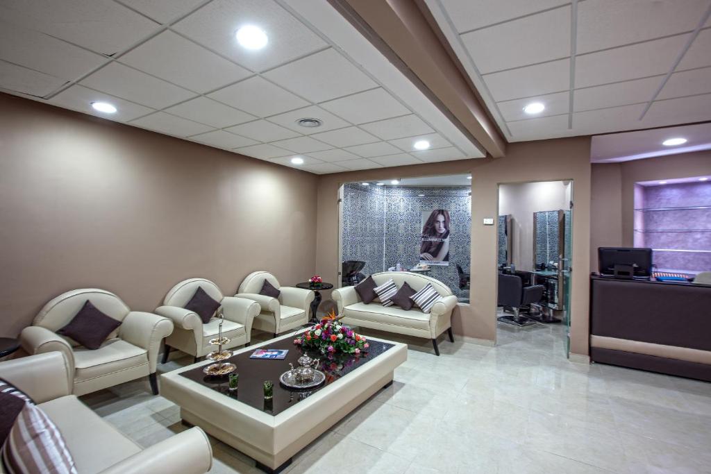 Posezení v ubytování Royal Mirage Deluxe