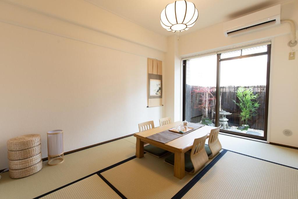 Roots Osaka Station3 3Bed Rooms Free Bicycle Rental