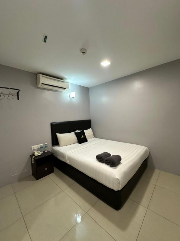 Royale City Hotel - 10 min from KLIA KLIA 2 Airport - Zimmer Mit Queensize-Bett
