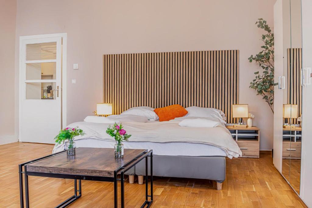 Stylish 2BR Apartment Close to City Center