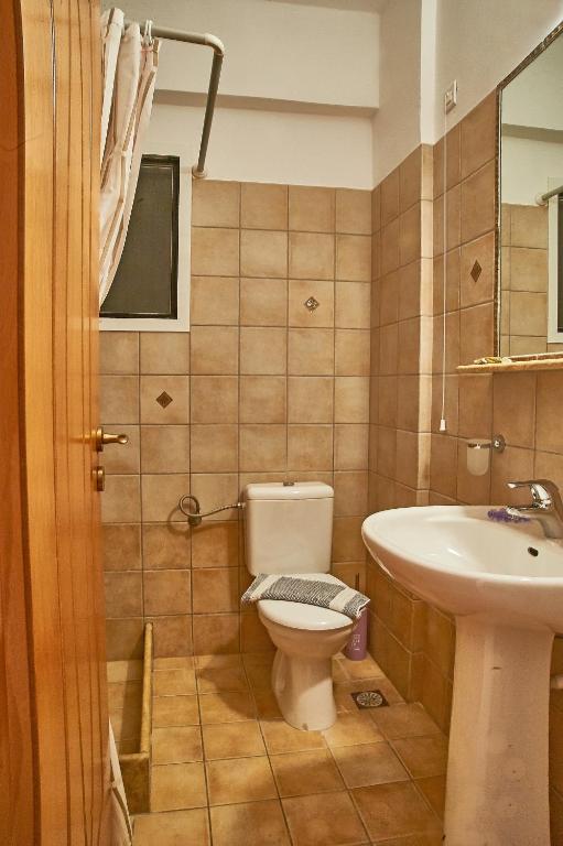 Koupelna v ubytování Villa Aroni