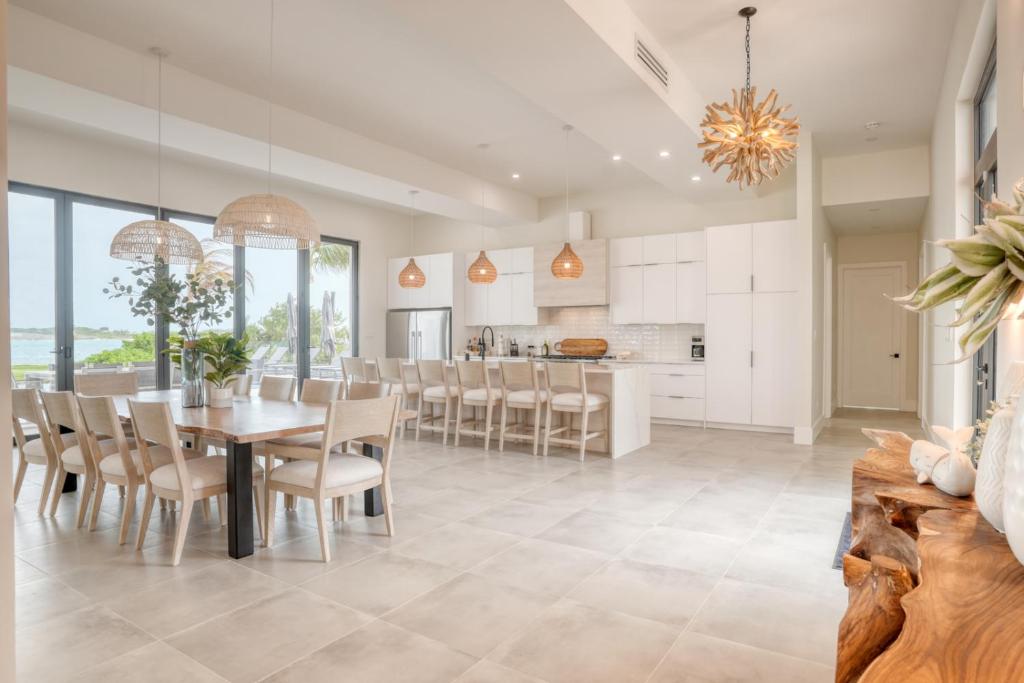 Ocean Oasis Villa - Luxury Villa + Full Concierge! photo photo 6