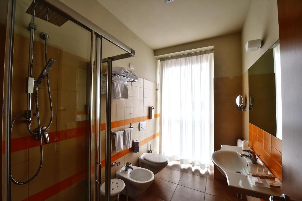 Koupelna v ubytování Tatì Hotel