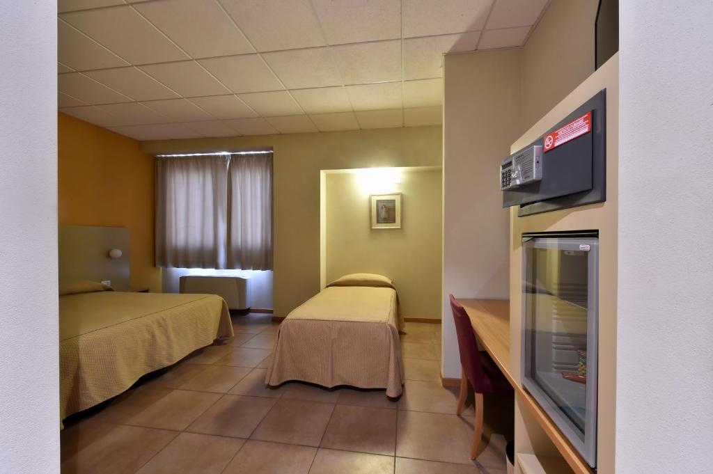 Tatì Hotel - Drievoudige Kamer