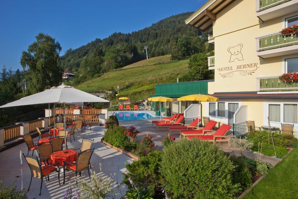 Bazén v ubytování Hotel Berner nebo v jeho okolí