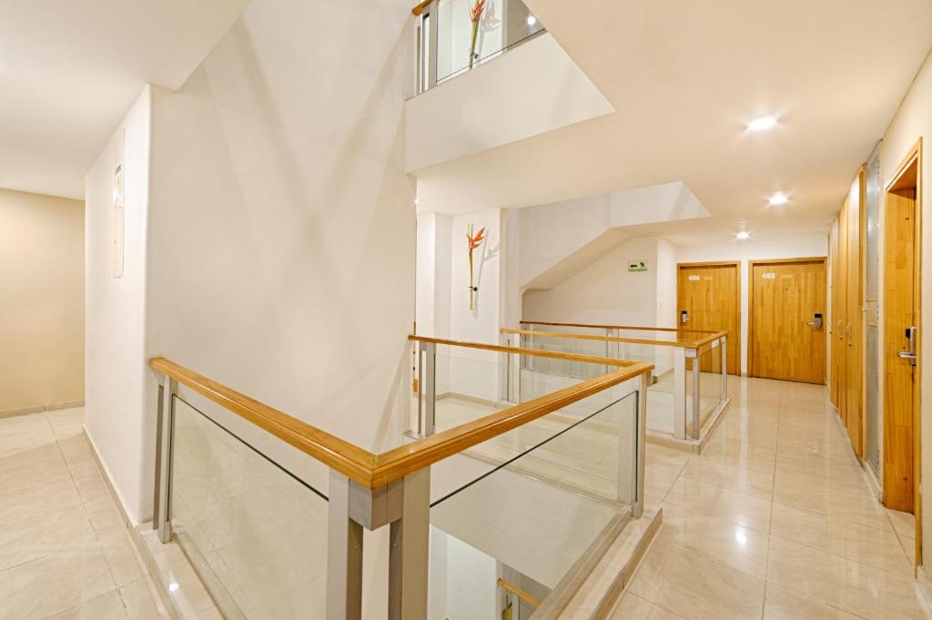 Fotografie z fotogalerie ubytování Basic Hotel Centenario by Hoteles MS v destinaci Cali