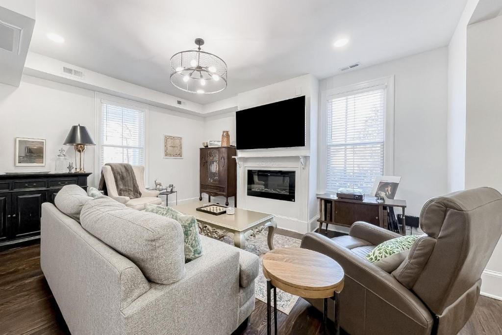 a living room with two couches and a tv at Pets Welcome! Family-Friendly Retreat in Culpeper in Culpeper