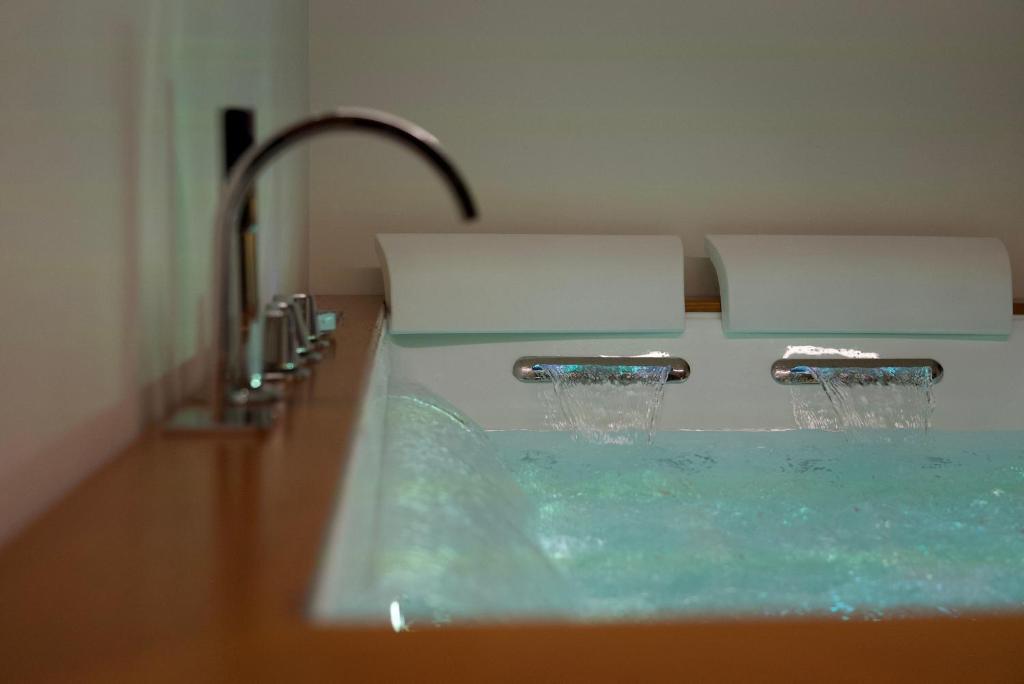 Agriturismo La Vecchia Torre - Suite Con Bañera De Hidromasaje