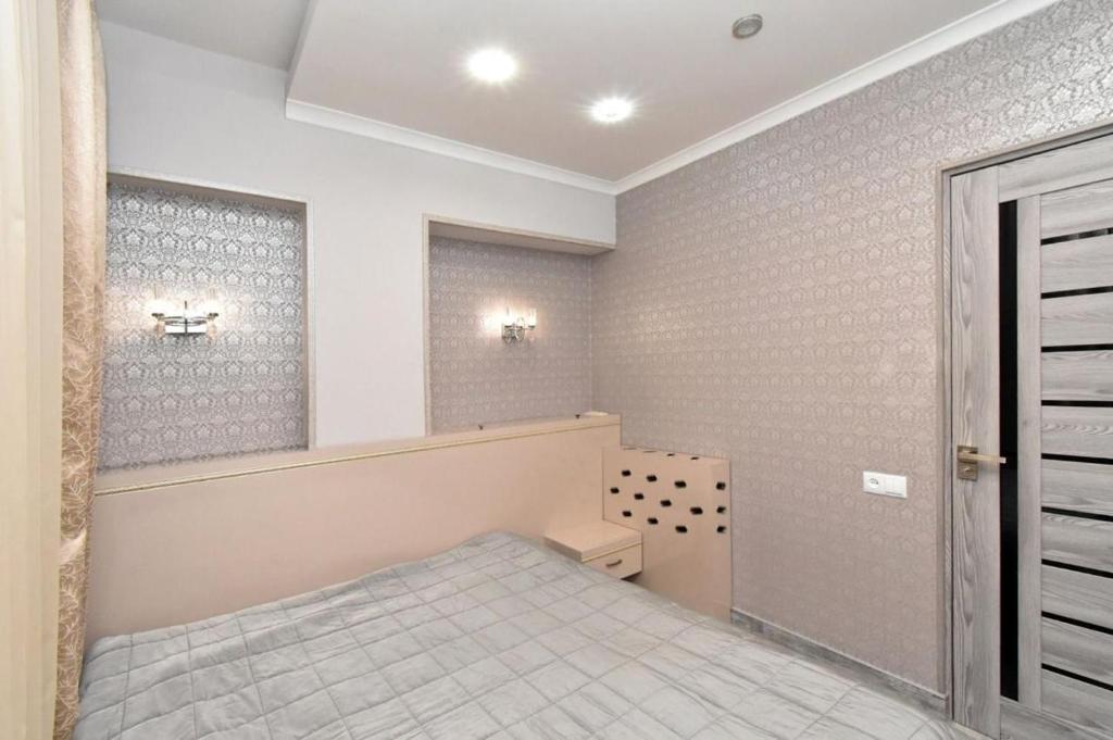 امکانات 3AGreat apartment near Republic Square - تصویر ۴