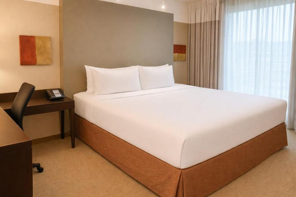 Crowne Plaza - Chicago West Loop, an IHG Hotel - 