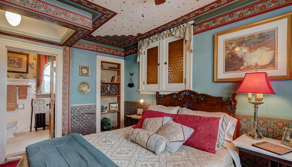 Schuster Mansion Bed & Breakfast - Queen Bed 2 Room Spa Bath