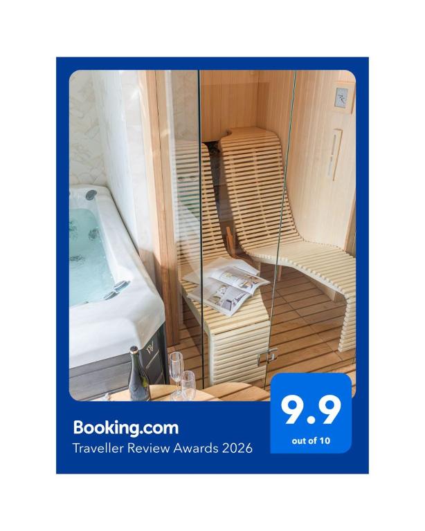 a picture of a room with a bed and aoirswersswersswersswersswers at Private Spa Balatonfüred in Balatonfüred