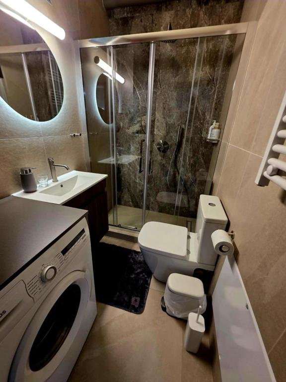 Hermes Modern Apartment - 9