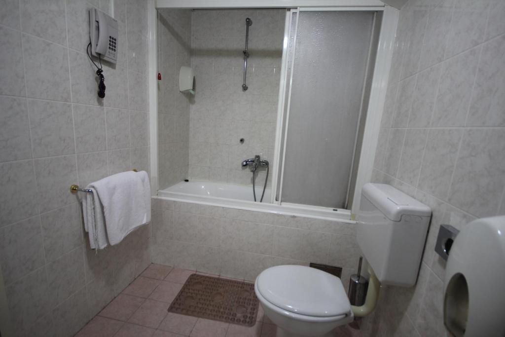 Ein Badezimmer in der Unterkunft Villa Koruna - Mali Ston
