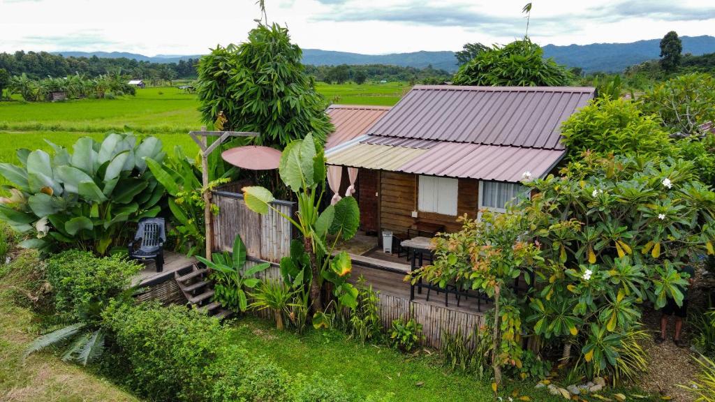 DeeTorJai FarmStay Nan ดีต่อใจ ฟาร์มสเตย์ น่าน โดยเจ้าของ - Standard Zweibettzimmer Mit Bergblick