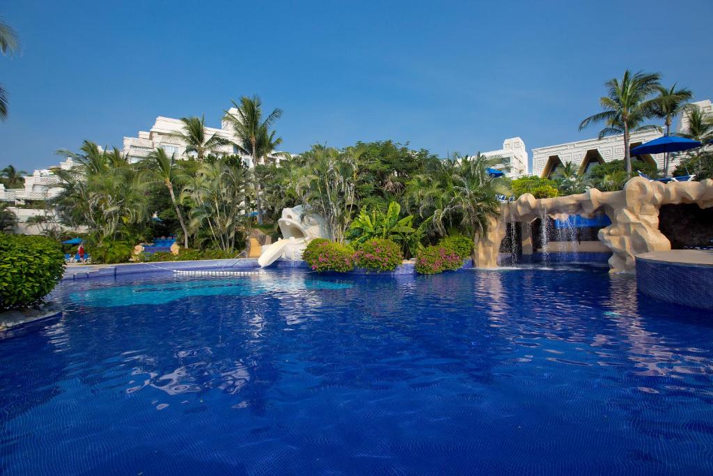 Bazén v ubytování Barceló Karmina - All Inclusive nebo v jeho okolí