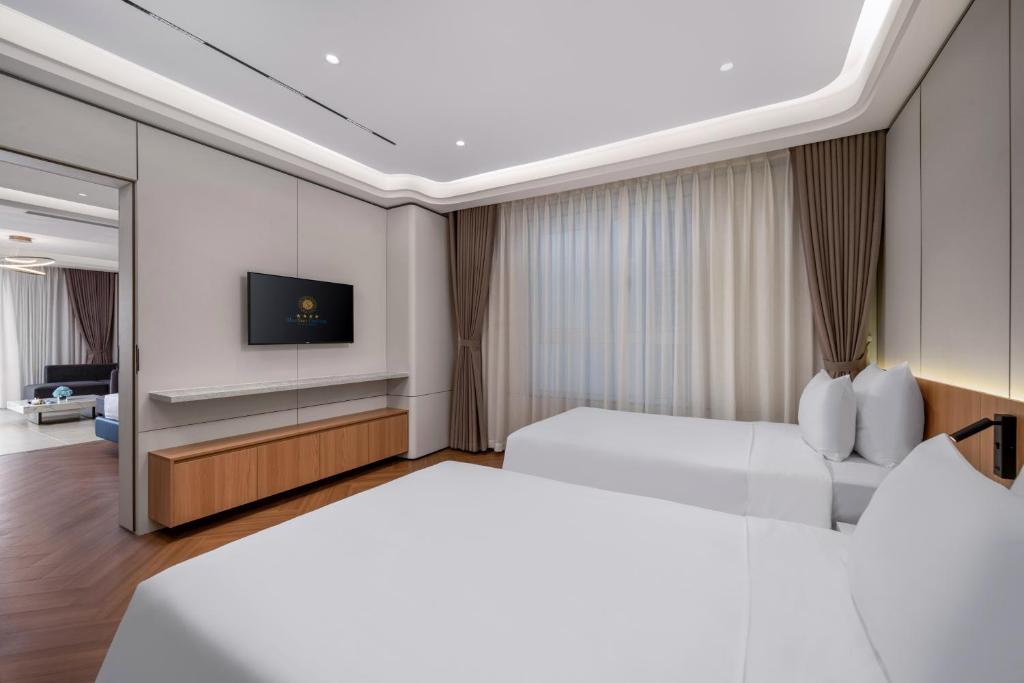 Luxury Connecting Apartment - Afternoon Tea Included