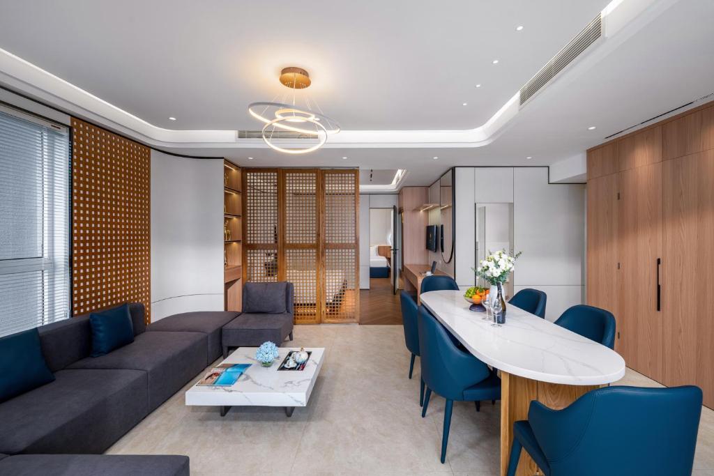 Luxury Connecting Apartment - Afternoon Tea Included