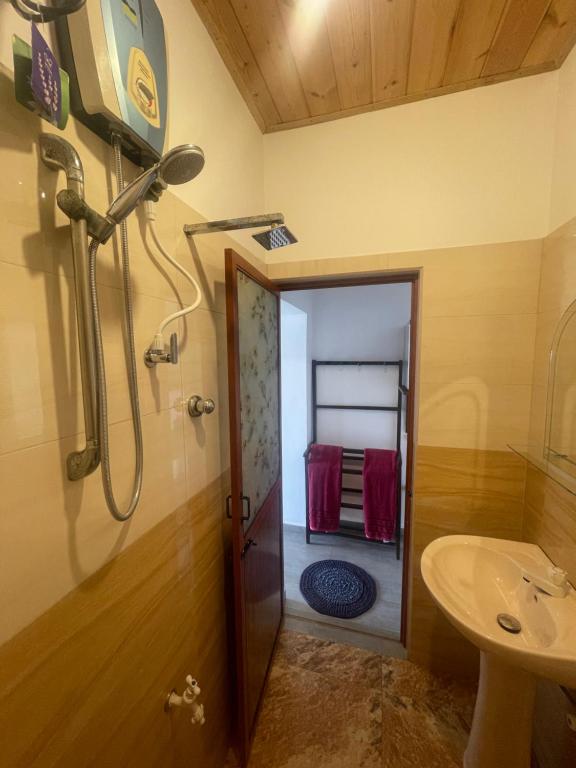 Saman Beach Guest House - 17